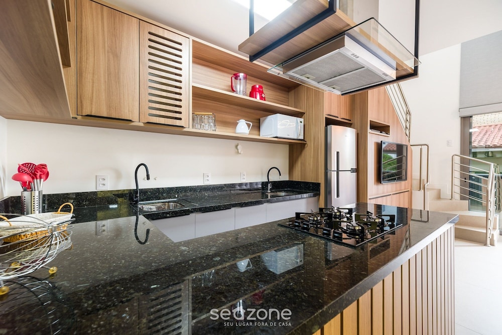 Apartment With Barbecue 280m From Ert0210 Beach
