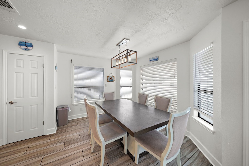 Ocean View by Ryson Vacation Rentals