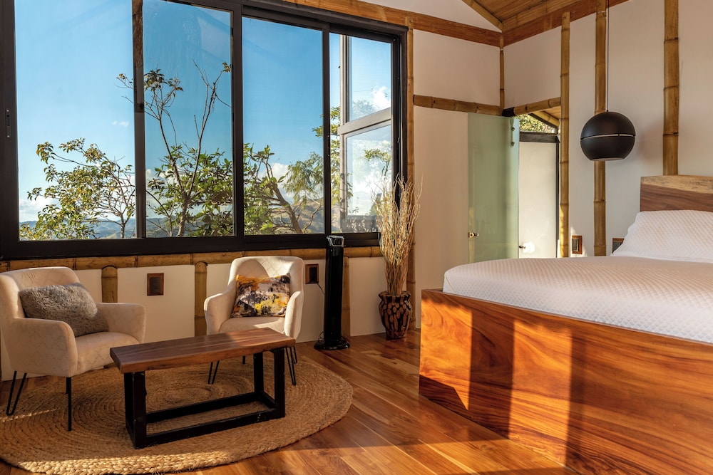 Million Dollar View Ecovilla