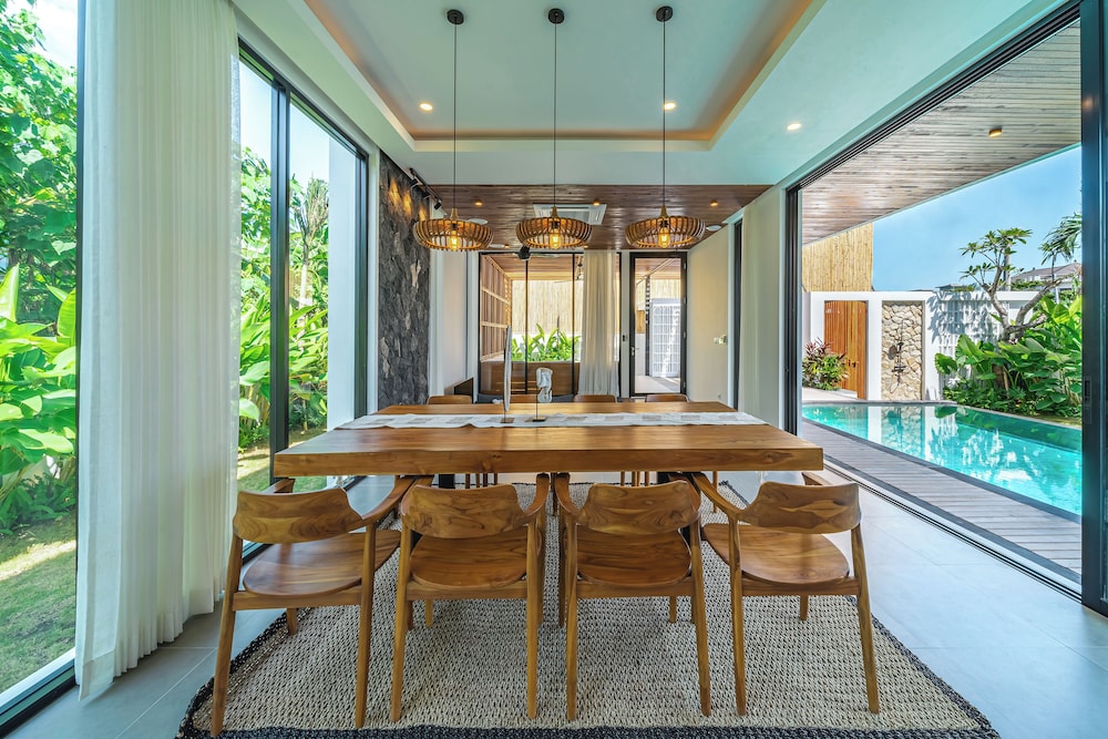 Villa Bedawang - 4BR Villa Seminyak