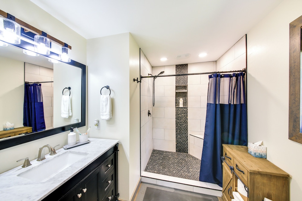 Scenic Priest Lake Vacation Rental: Deck  Views! - Property Image 41