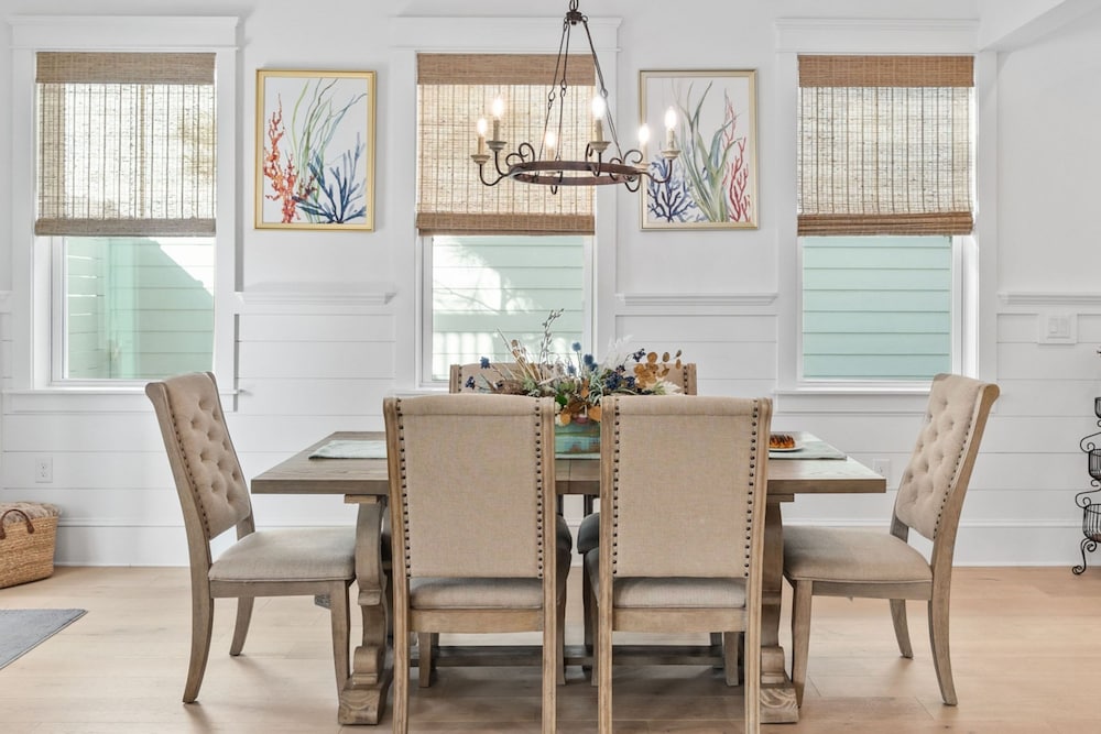 Walk to the Beach Pool 5bdr 3 Porches Beach Sea-ker s Retreat by Avantstay