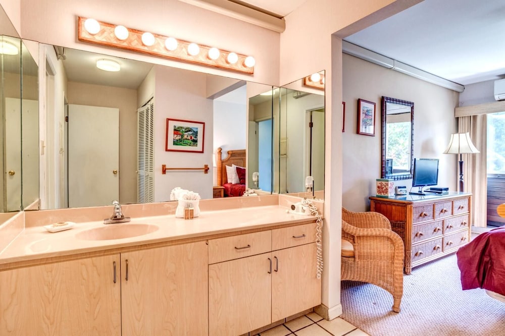 Napili Point 3 Free Rental Cars KBM Resorts Water Front 3 Units, 5 Bedrooms Ml-2450