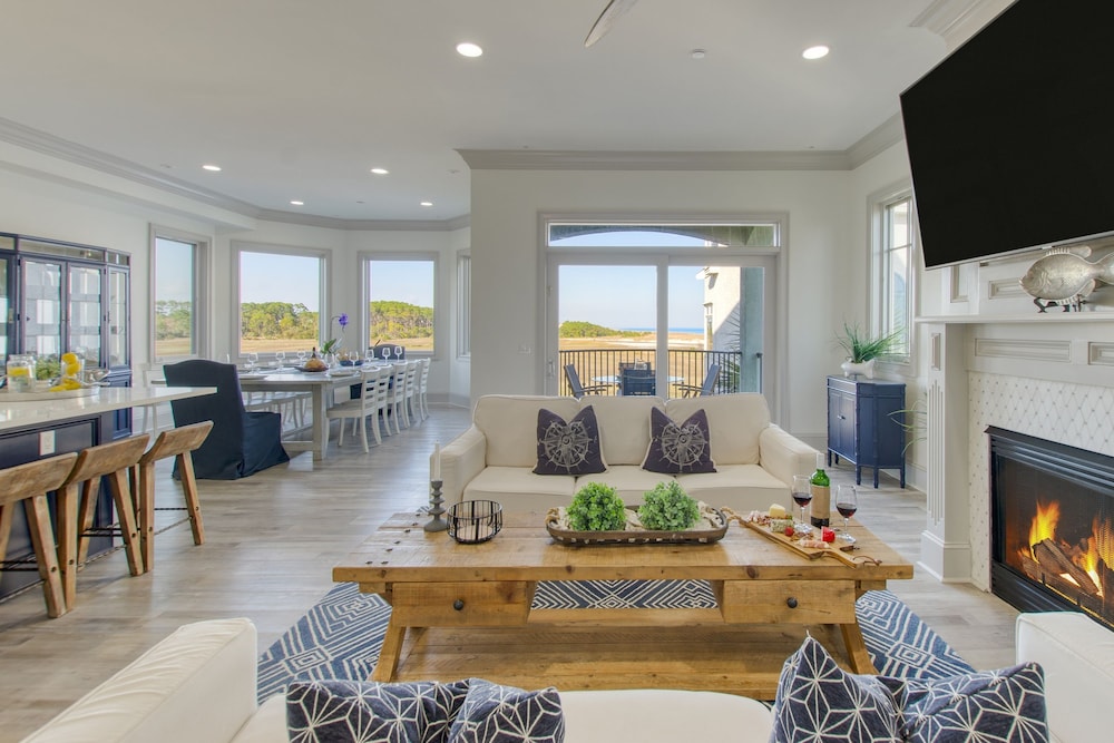 Coastal Marsh by Avantstay Infinity Pool Hot Tub View Pool Table Ping Pong