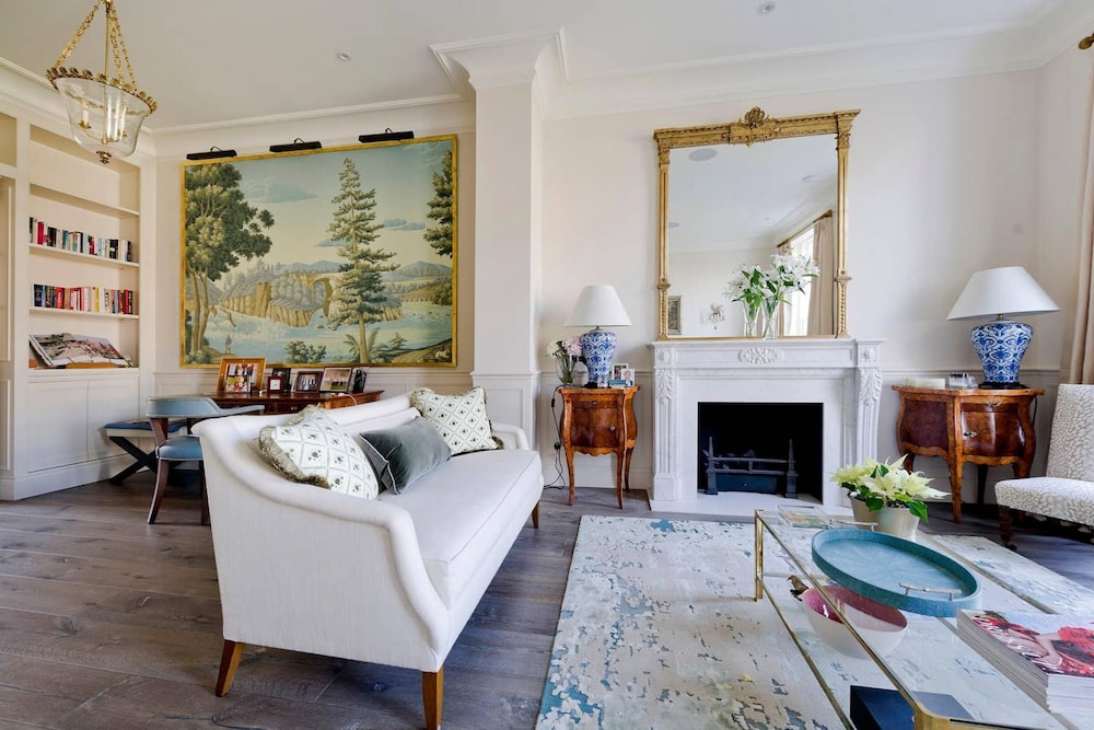 Elegant 5-bed House Chelsea