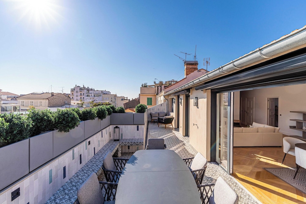Renovated Penthouse - Gray D'albion/croisette