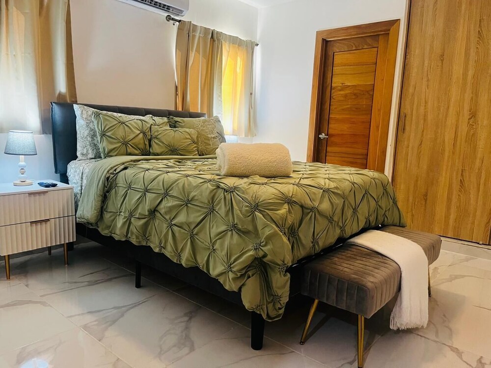 4BR 14 pax Twin Villa-Bbq & private pool