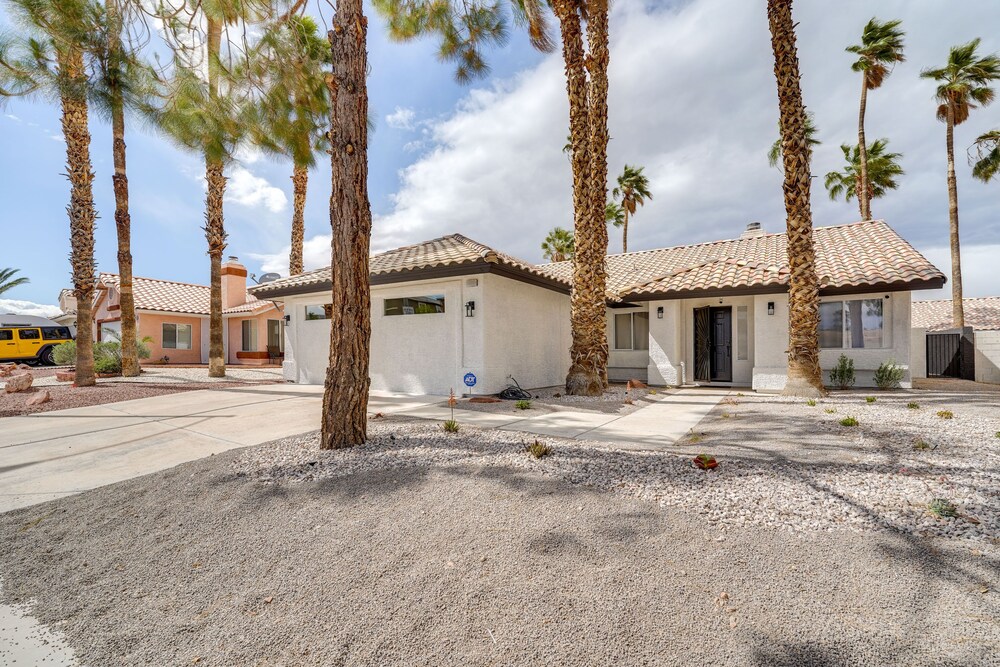 Sleek North Las Vegas Vacation Rental w/ Game Room view 4