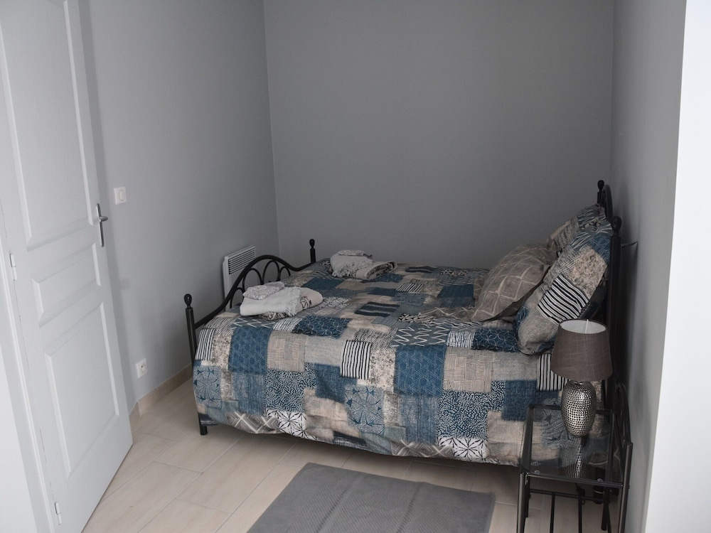 Cozy Holiday Home in Rudelle view 4