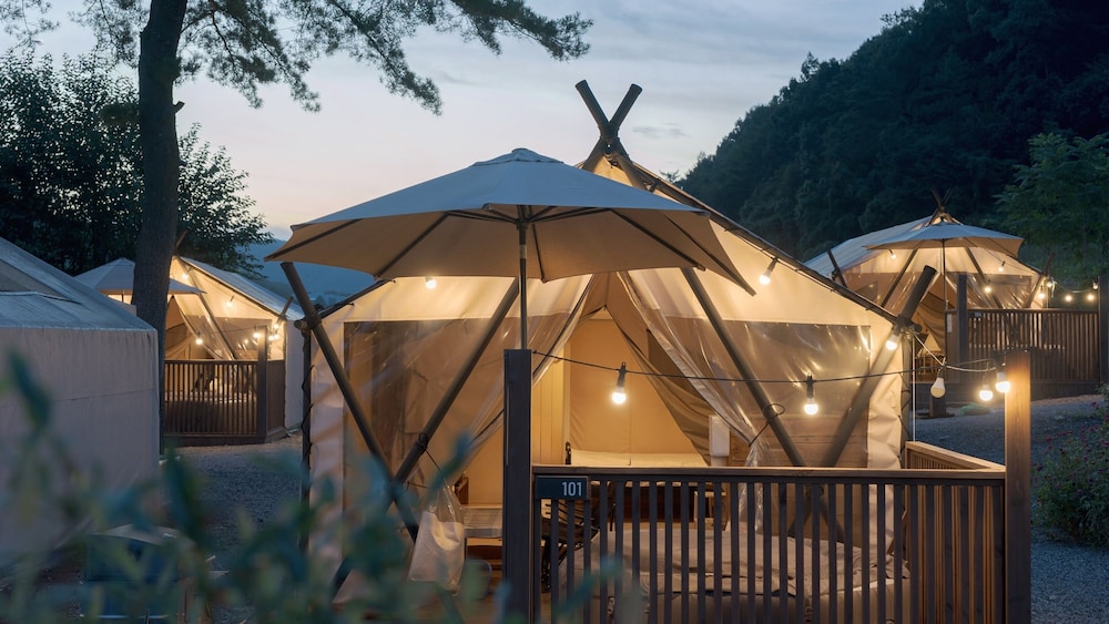 Boeun Ilsanghwa Glamping