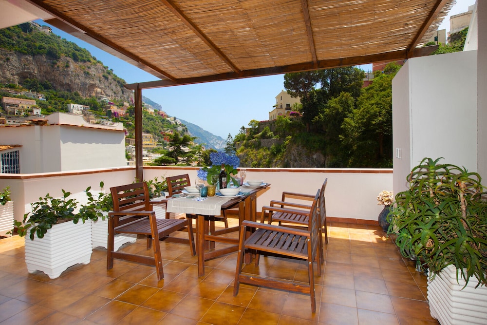 Estate4home - Ondine view 5