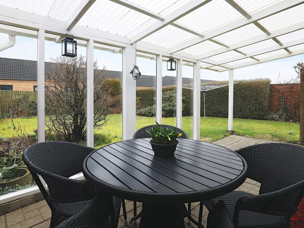6 Person Holiday Home in Pandrup