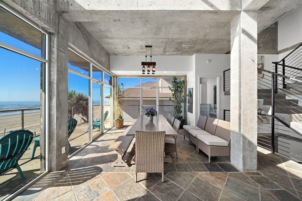 Oceanfront Experience by Ryson Vacation Rentals