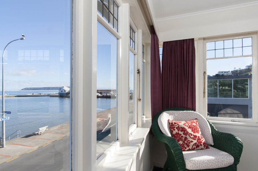Moana Lodge - Guest House