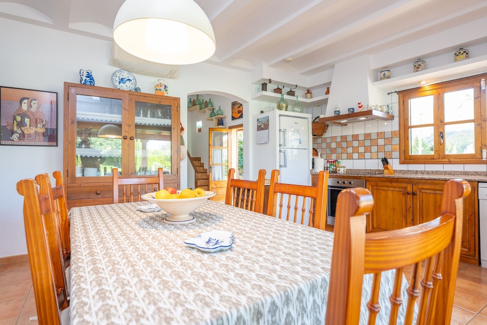 Reynes in Mallorca With 3 Bedrooms and 2 Bathrooms