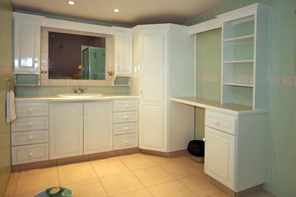 Sheppy's Den Villa