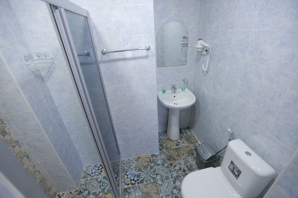 Midtown Hostel