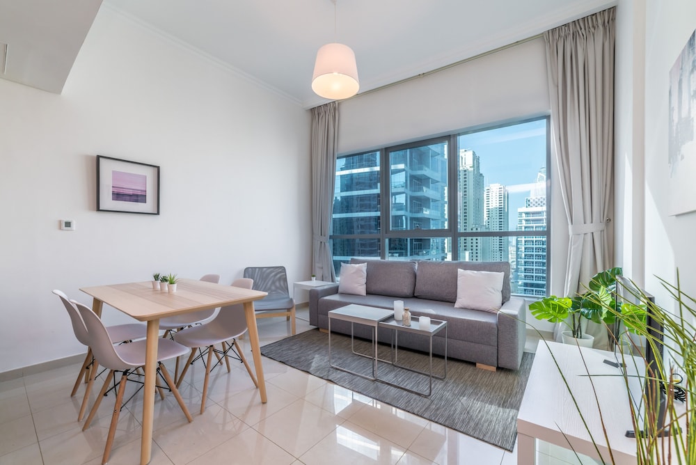 Dream Inn Dubai Bay Central