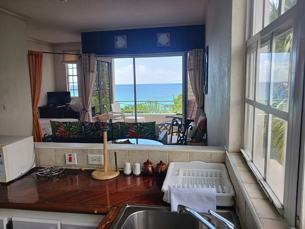 Coral Lane Beach Apartments