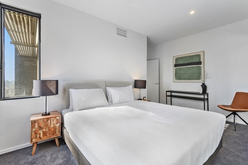 Gorgeous 3-bed in Melbourne's East End