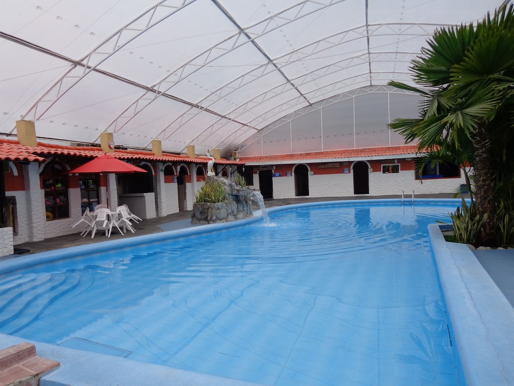 Hosteria El Surillal