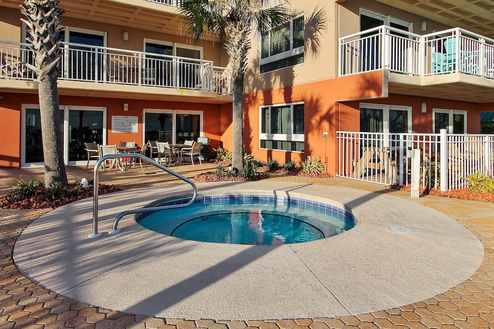 Destin Towers 113 2 Bedroom Condo