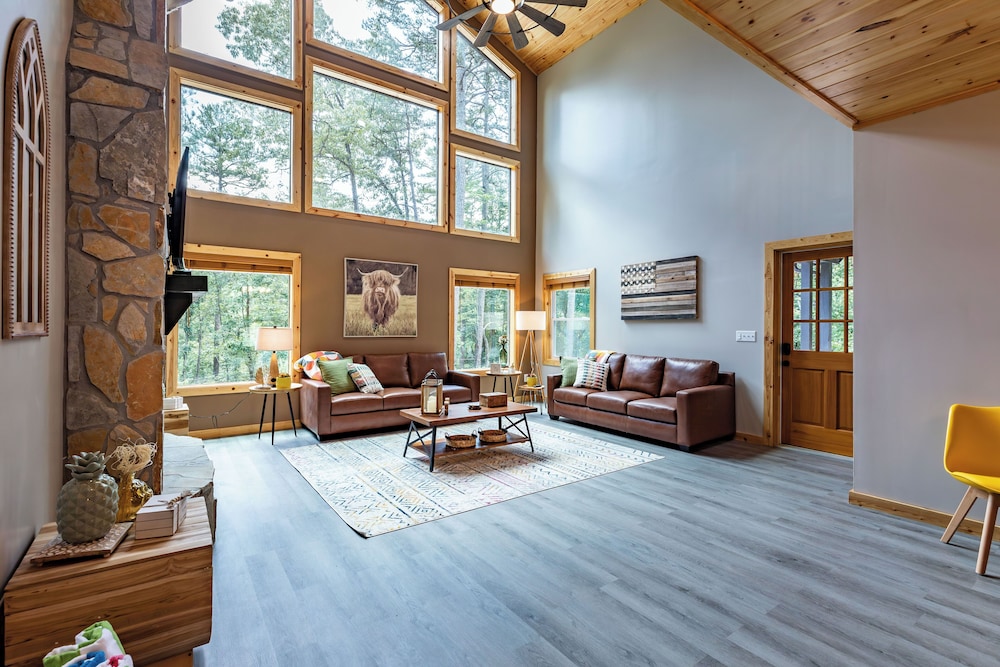 Cozy Cabin in Ellijay Near Blue Ridge