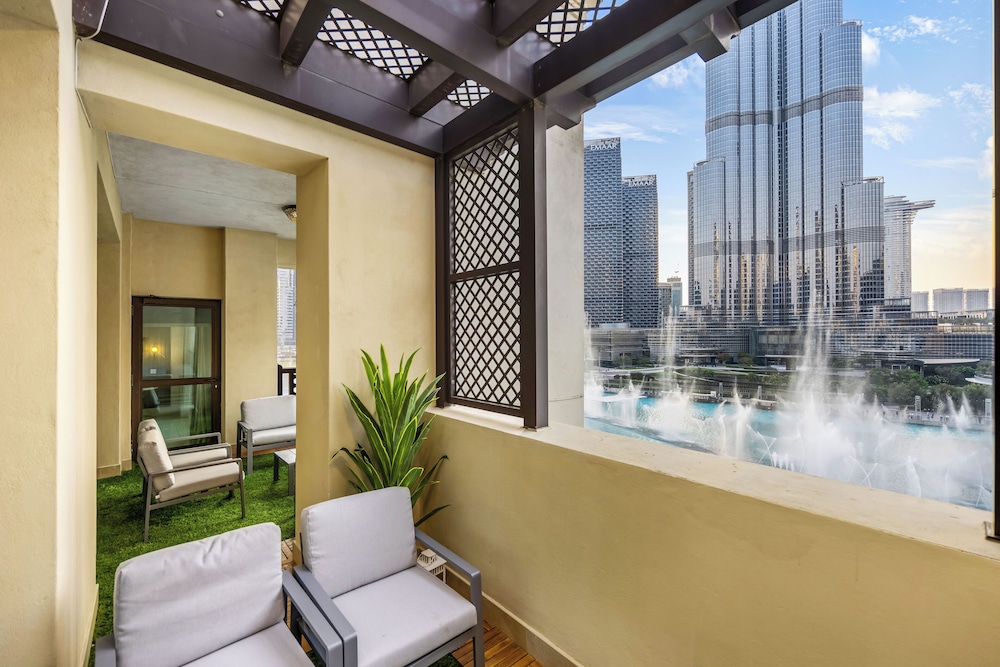 Durrani Homes - Heaven on Earth collection 5BR with panorama Burj Khalifa and fountain views