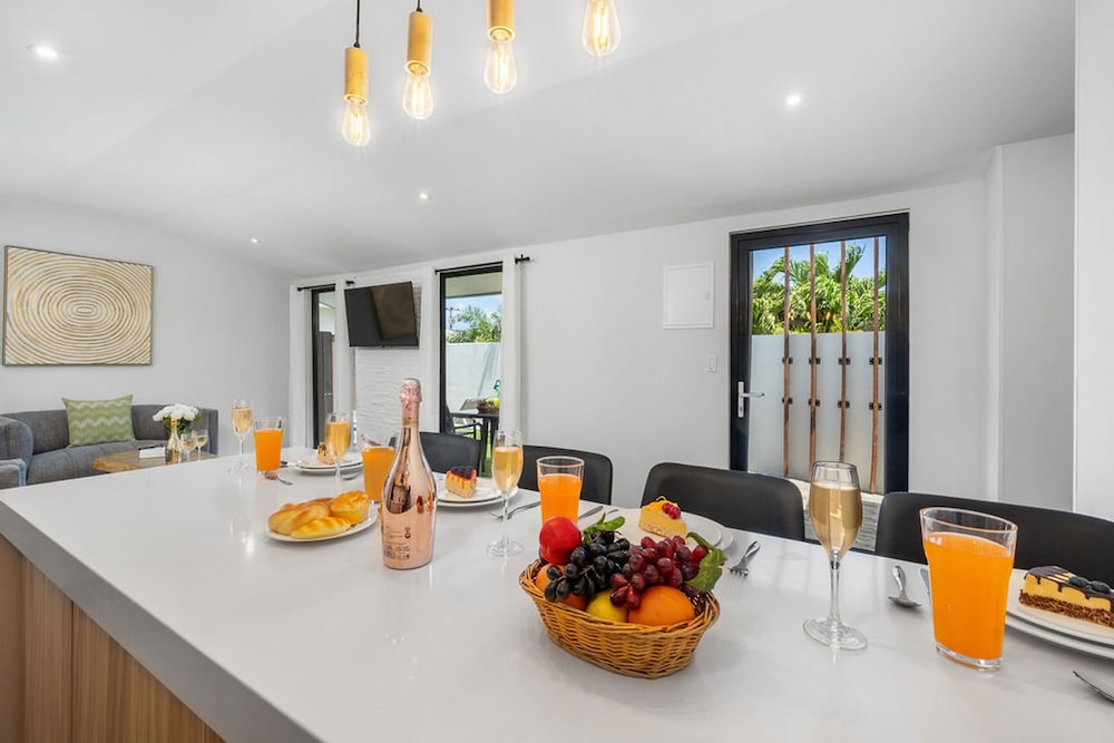 Brand NEW 2br1ba w Privatepool in Amazing Location