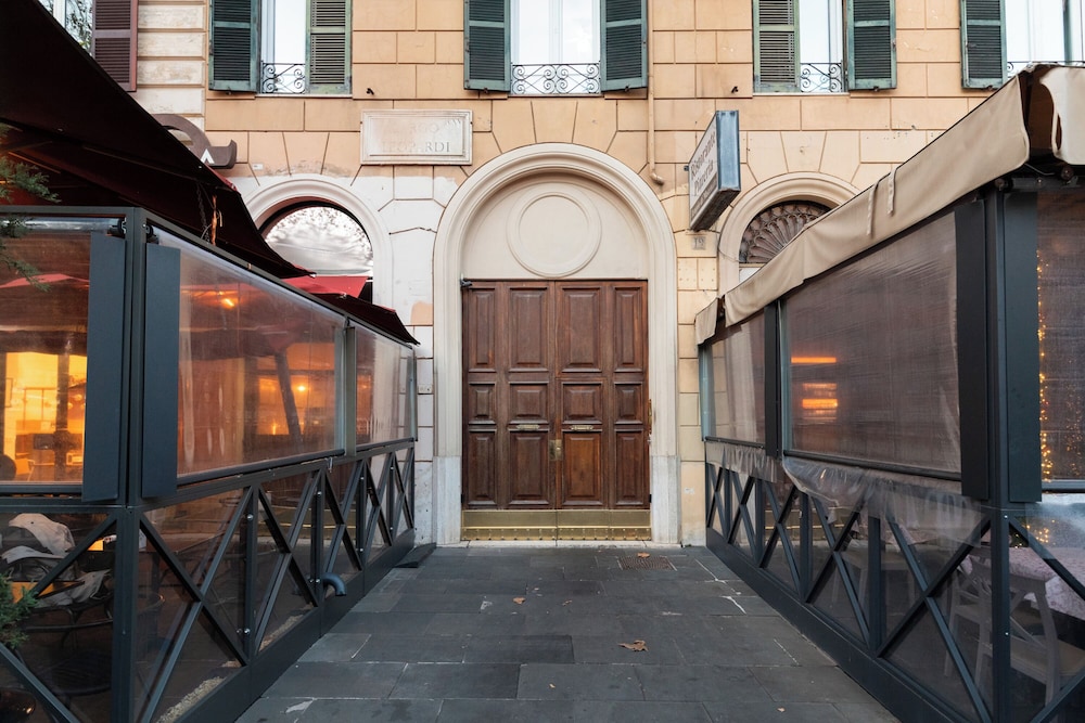 Esquilino Lightsome Apartment