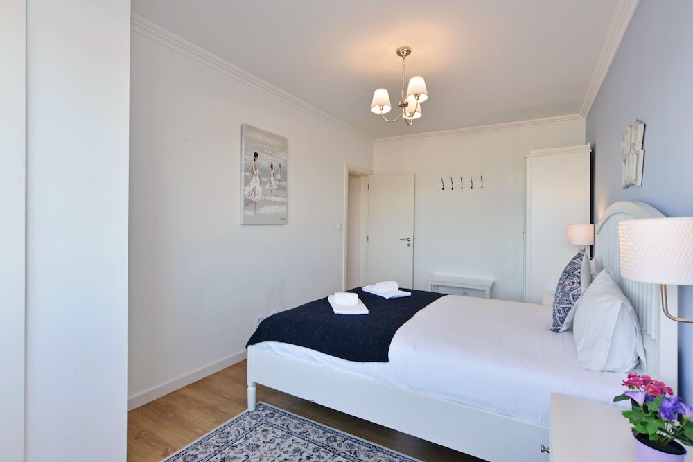Tejo Blue & Bright Apartment view 4