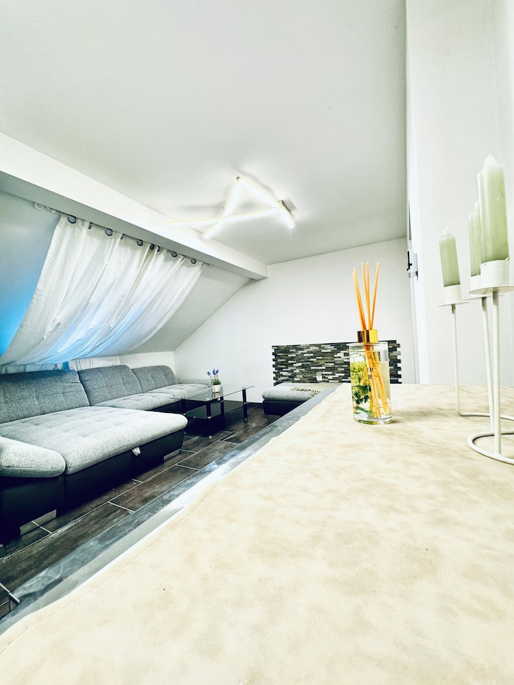 2BR 1LR Apartment for 5 Peaceful Stay