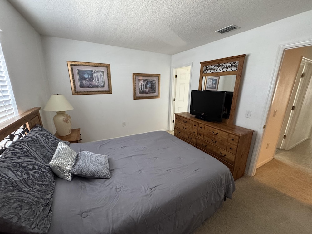 Luxury Vacation Home in Kissimmee, Perfect for Families and Golfers - Image 5