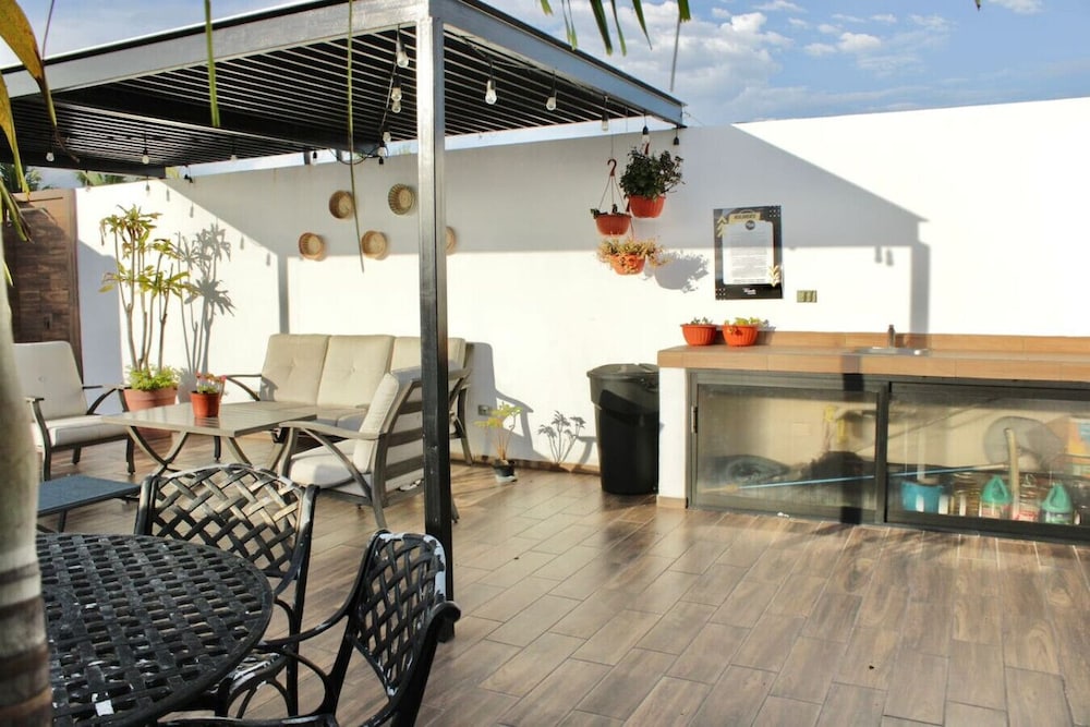 Rincon Colonial Apartments