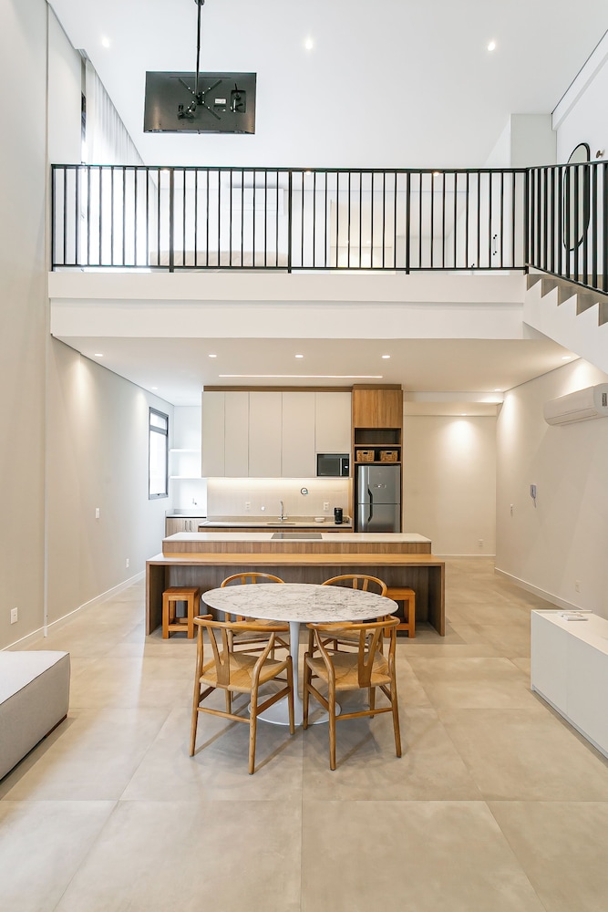 First Residencial Multifuncional by Viva - Conforto e Fácil Acesso às Melhores Praias de Floripa