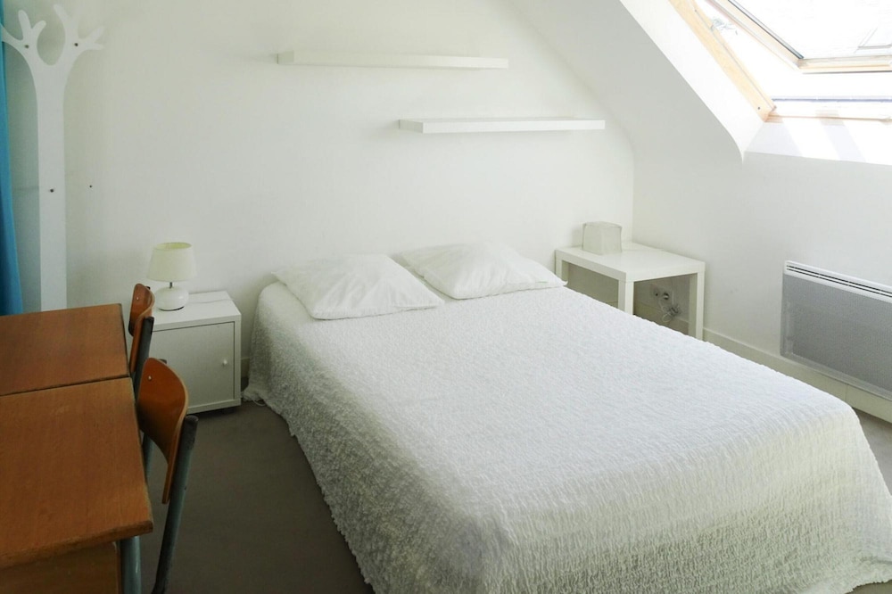 Holiday Home in Benodet Near Sandy Beach