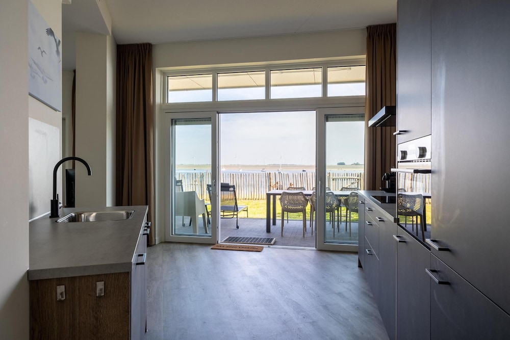 Lux Apvm Lagunab-havenw 8-32 S-annaland