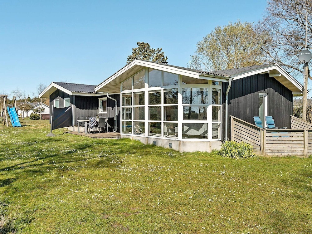 8 Person Holiday Home in Saeby