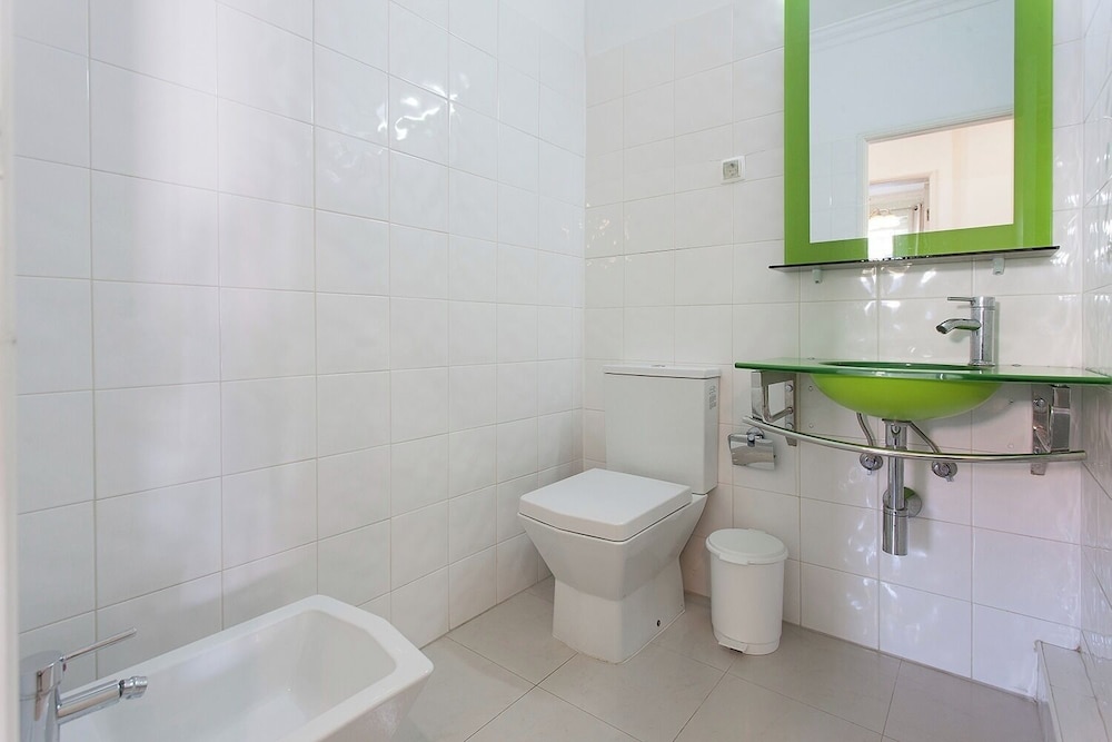 Charming 2 Bedroom Apartment in City Centre Lisboa