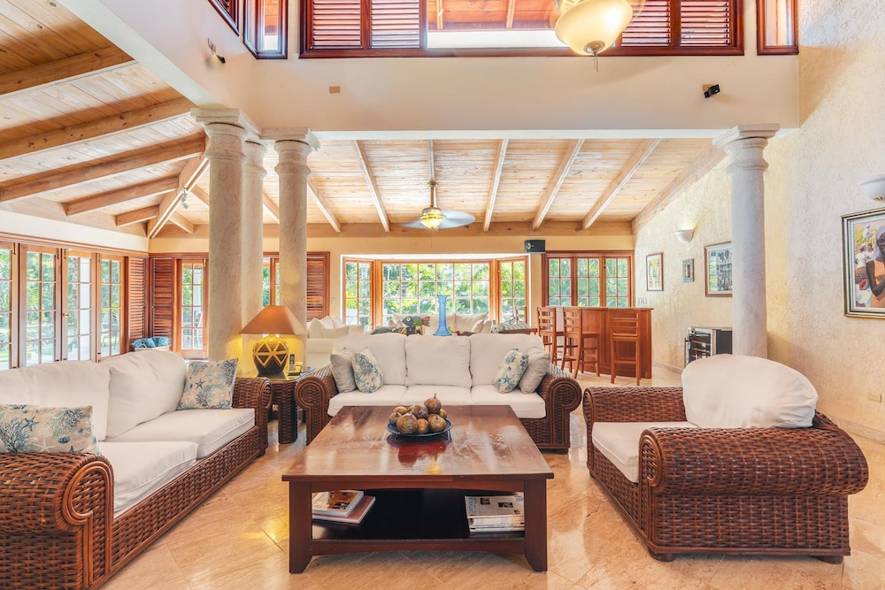 Villa Nearby Minitas w Poob bbq in Casa de Campo