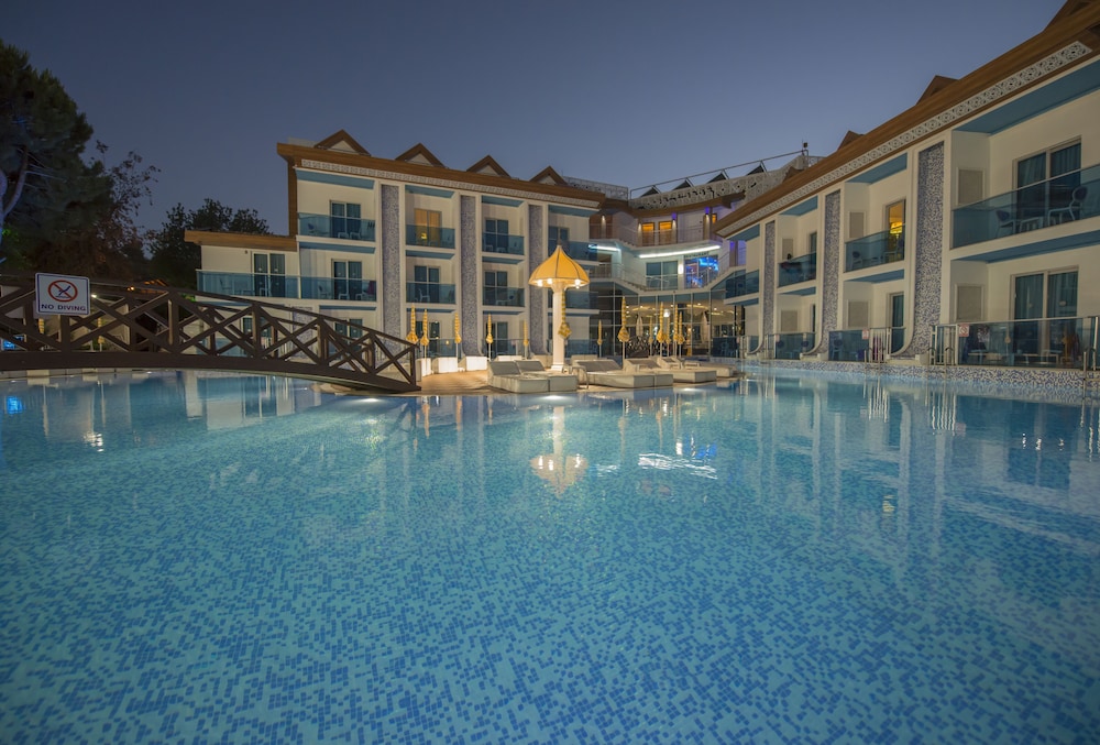 Ocean Blue Yüksek Sınıf Otel - Image 100