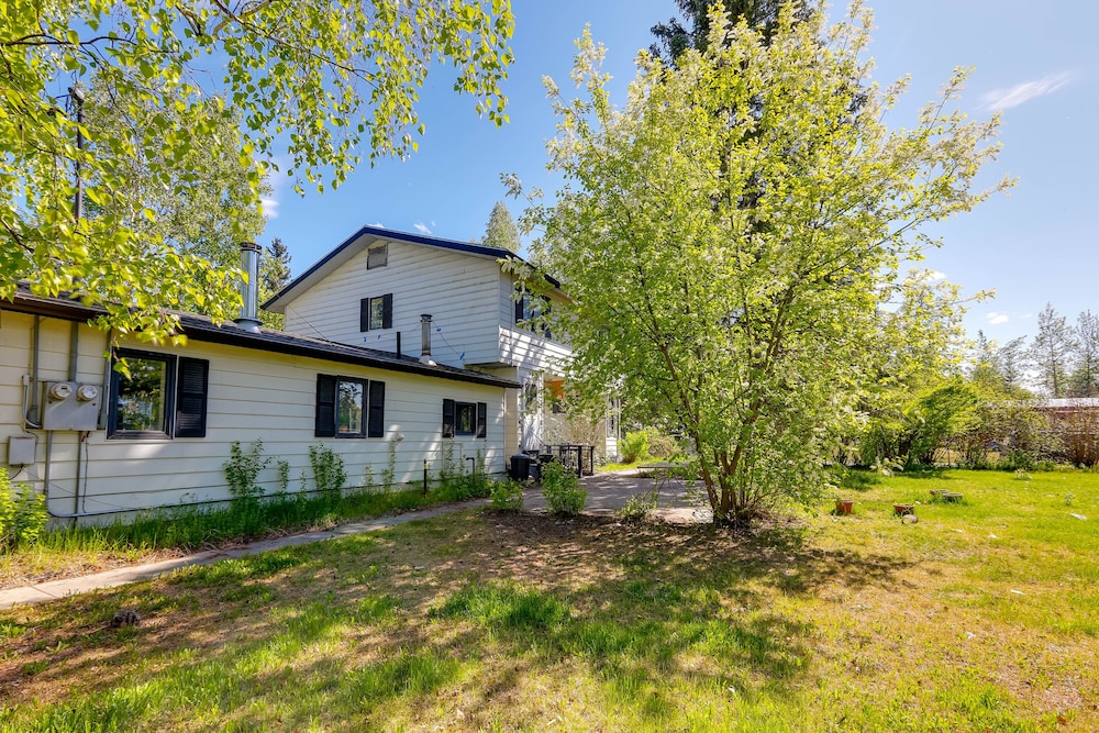 3 Mi to Pioneer Park & University: Spacious Home! view 2