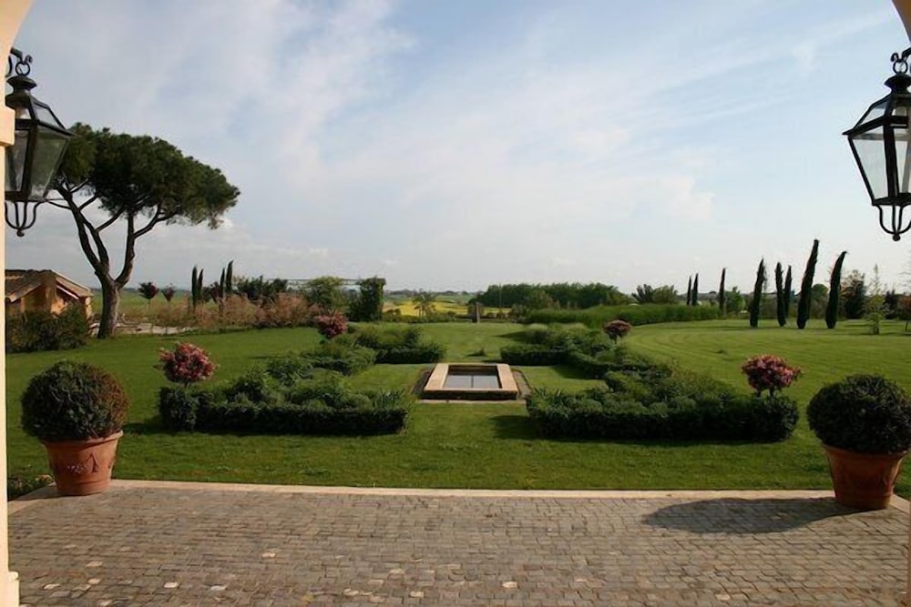 Casale di Tormaggiore Villa and Country Suites