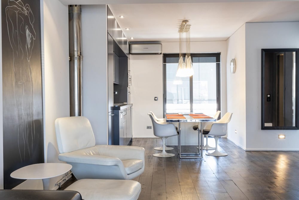 Iakxou 26 in Athens With 1 Bedrooms and 1 Bathrooms