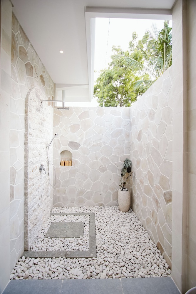Bukti Garden Villa