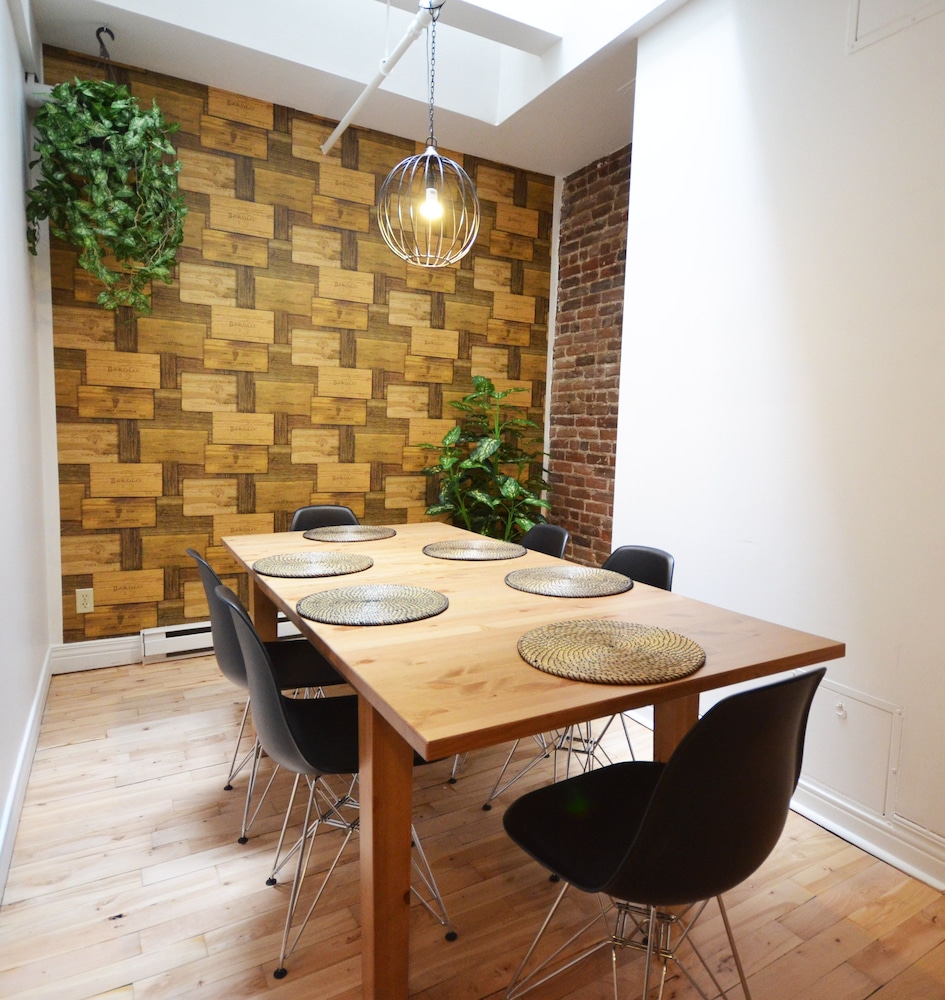 LikeAHotel - Les McGill, Vieux Montreal