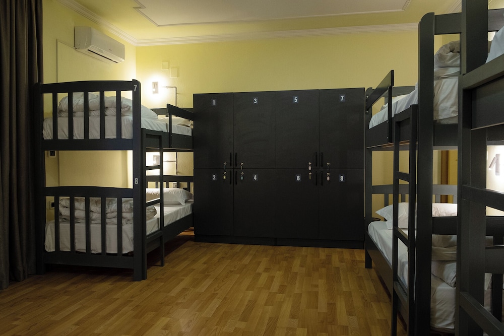 Mandarine Hostel