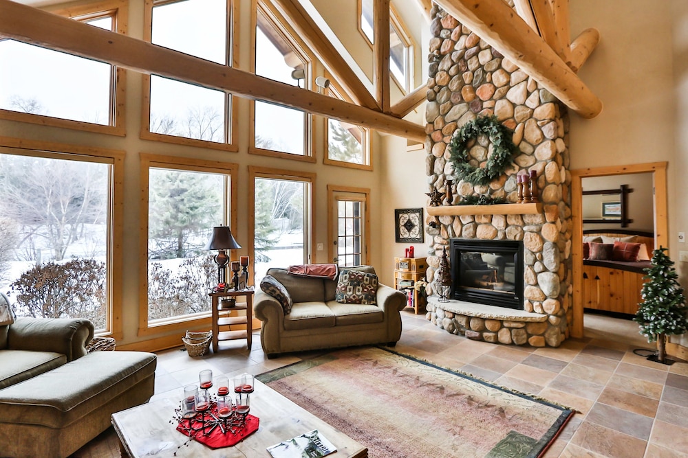 Grand View Lodge