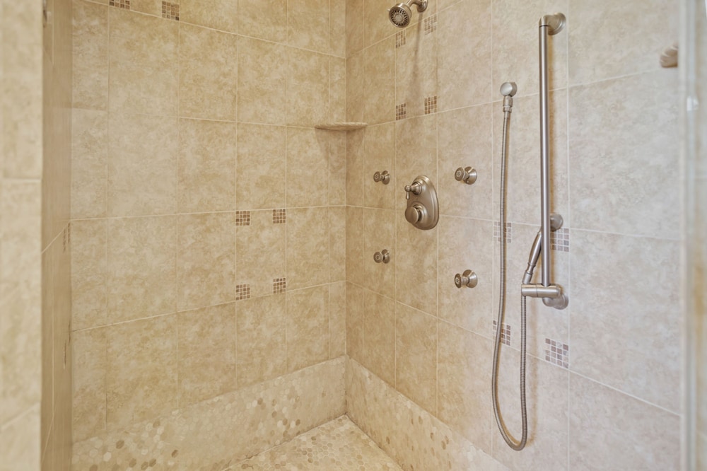 Heated Pool Hot Tub 5BR Game Room Elevator Cabana