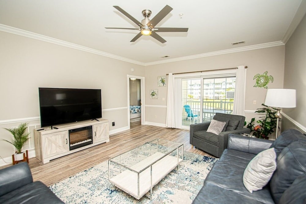 Magnolia Pointe Luster Leaf 4891-205 3 Bedroom Condo